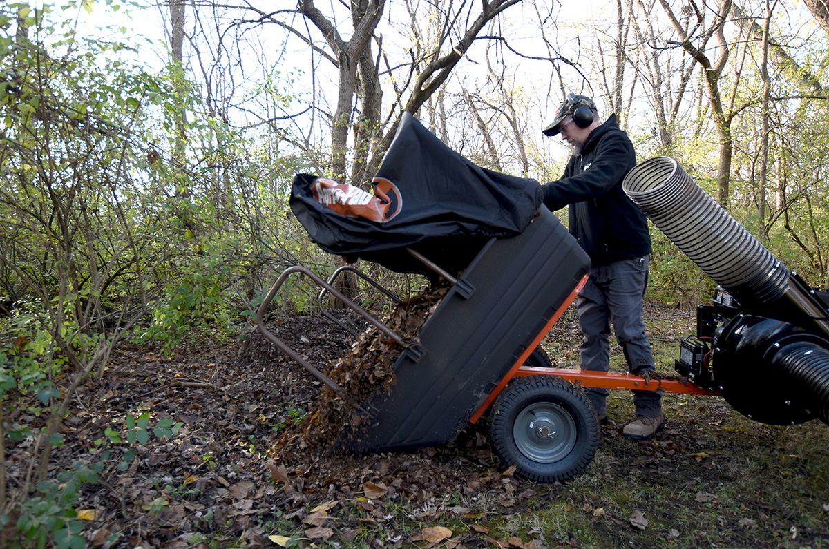 42 cu. ft. Lawn Vac